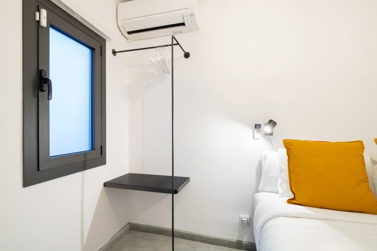 Amazing 3 Bedroom With Terrace In Poble-sec Apartment Barcelona